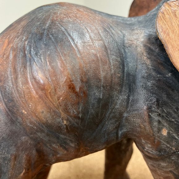 Vintage Leather Wrapped Elephant Table Top Sculpture - Picture 8 of 10